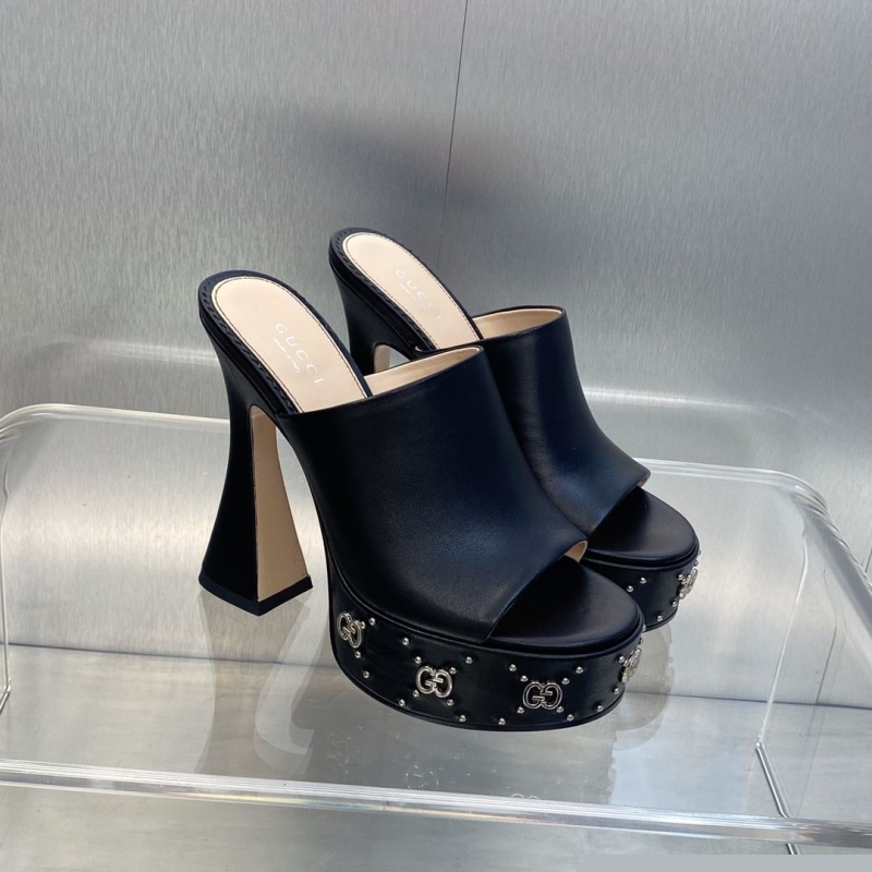 G*u*i high heels